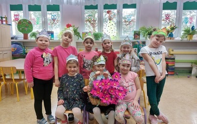 Zdjęcie do Dzień małych i dużych Kobiet u Krasnoludk&oacute;w